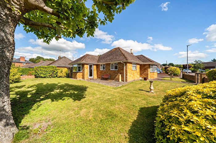3 Bedroom Bungalow For Sale In Mill Close, Wroughton, Wroughton, SN4
