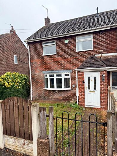 3 Bedroom Semi-Detached House To Rent In Queens Drive, Dodworth, S75