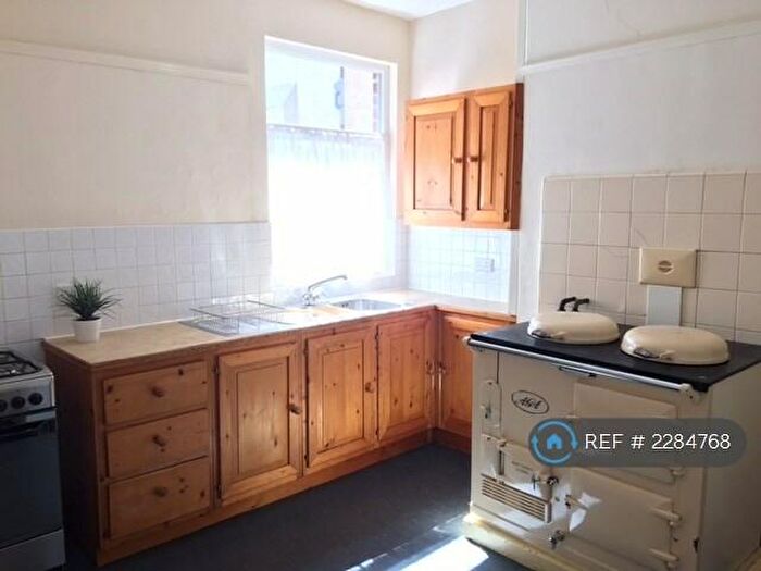 4 Bedroom Semi-Detached House To Rent In Old Moat Lane, Manchester, M20