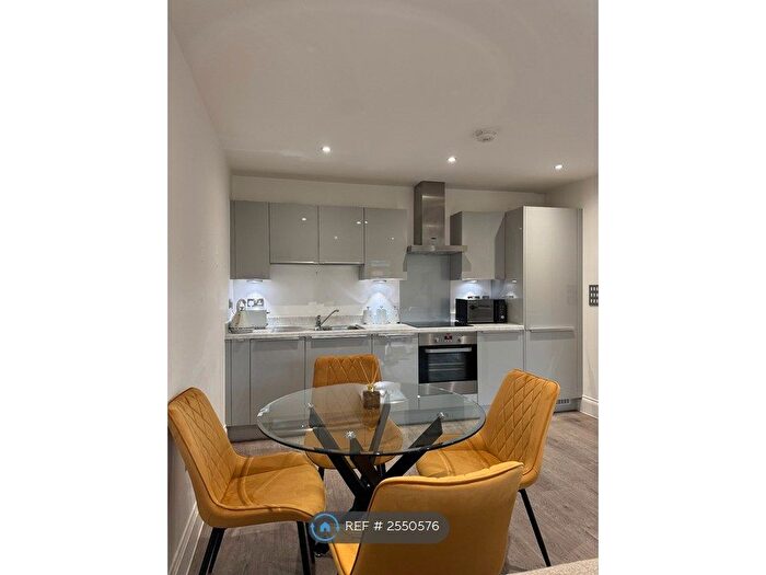 1 Bedroom Flat To Rent In Pullman Court, London, UB7