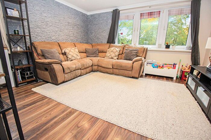 2 Bedroom Maisonette For Sale In Barnes Close, Bitterne, SO18