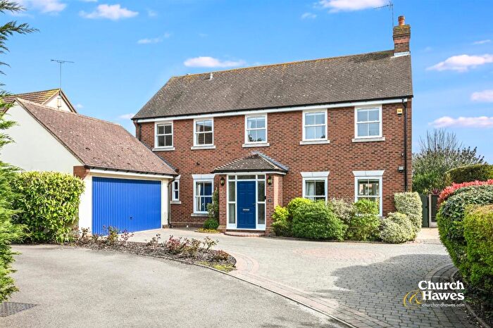 4 Bedroom Detached House For Sale In Cobbins Grove, Burnham-on-Crouch, CM0