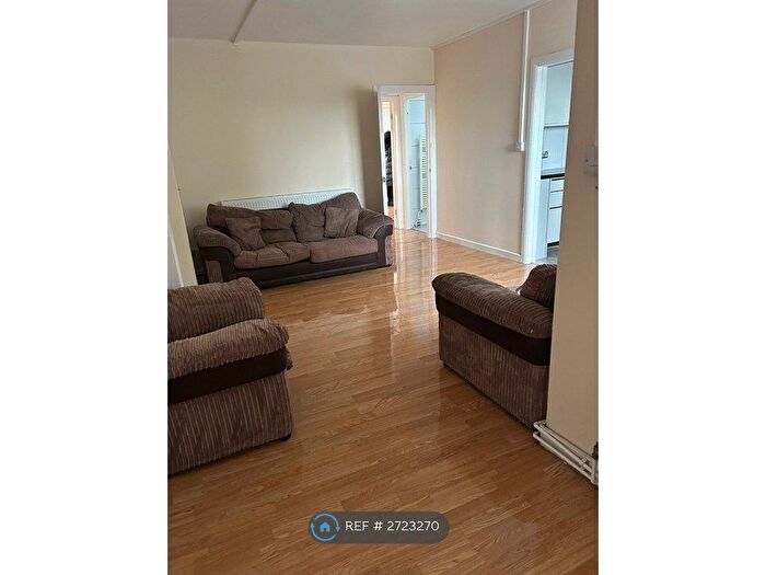 2 Bedroom Flat To Rent In Birstall, Leicester, LE4