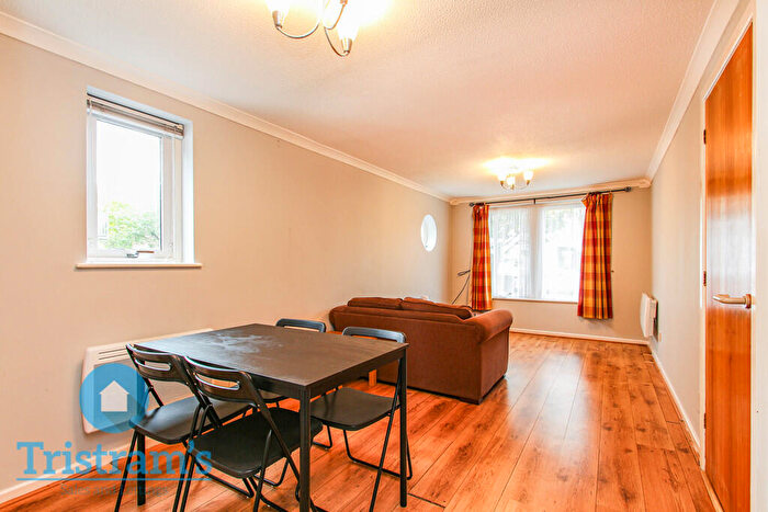 2 Bedroom Apartment To Rent In Tonnelier Road, Dunkirk, NG7