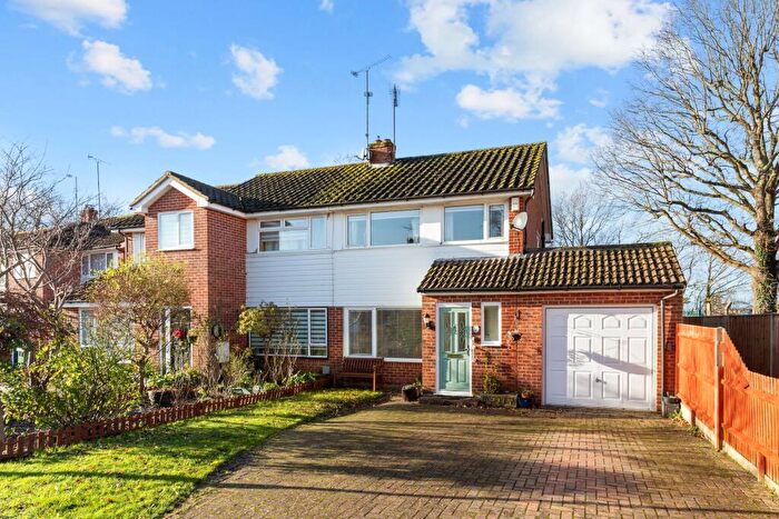 3 Bedroom Semi Detached House For Sale In Redwing Close, Horsham, RH13