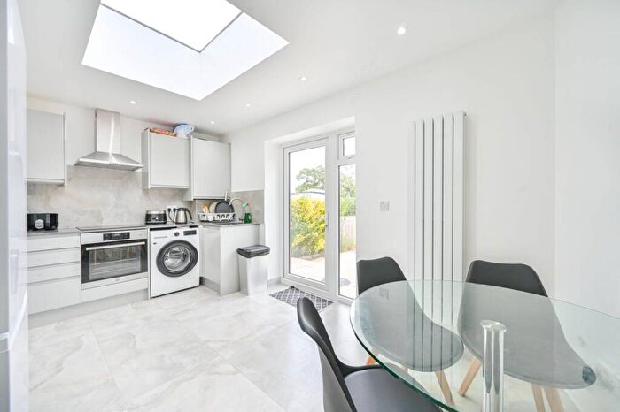 4 Bedroom Semi-Detached House To Rent In Grittleton Avenue, Wembley Park, Wembley, HA9