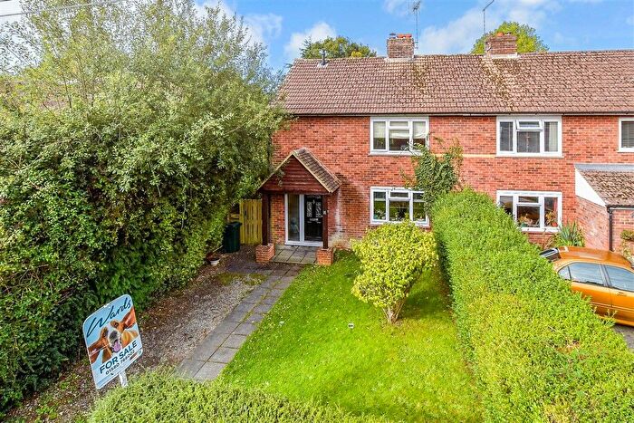 3 Bedroom Semi-Detached House For Sale In Marshalls Land, St Michaels, Tenterden, Kent, TN30