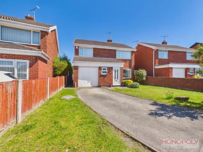 4 Bedroom Detached House For Sale In Ffordd Garmonydd, Wrexham, LL12
