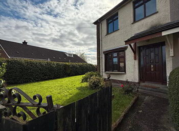 3 Bedroom End Of Terrace House To Rent In Iniscarn Crescent, Derry, BT48