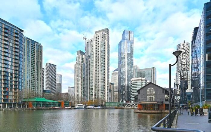 1 Bedroom Flat To Rent In Arena Tower, South Quay, Cross Harbour, Canary Wharf, London, E14