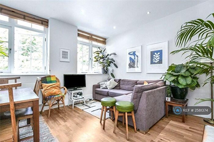 3 Bedroom Flat To Rent In Martello Street, London, E8