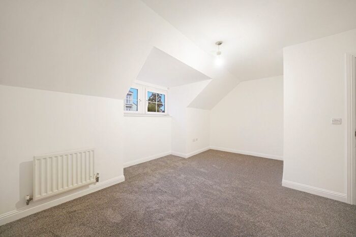 4 Bedroom Terraced House To Rent In Church Hill Road, Barnet, EN4
