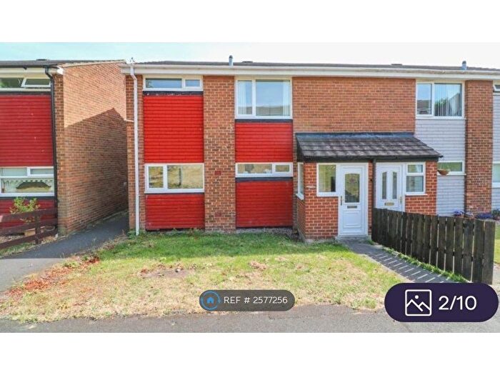 3 Bedroom Semi-Detached House To Rent In Berryhill Close, Blaydon-On-Tyne, NE21