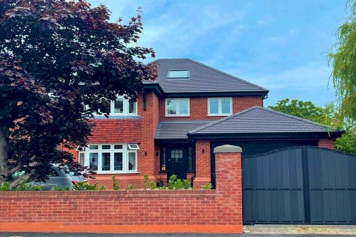 4 Bedroom Property To Rent In Hall Road East, Liverpool, L23