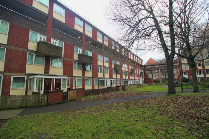 2 Bedroom Flat To Rent In St Anns Close, Shieldfield, Newcastle Upon Tyne, NE1