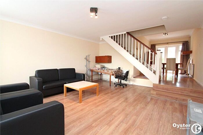 3 Bedroom Semi-Detached House To Rent In Lantern Close, Wembley, HA0