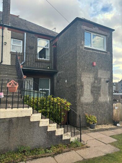 2 Bedroom Flat To Rent In Townhill Road, Dunfermline, Fife, KY12