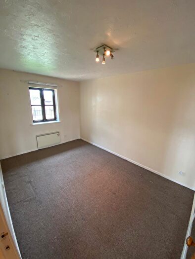 2 Bedroom Apartment To Rent In Somerset Gardens, London, N17