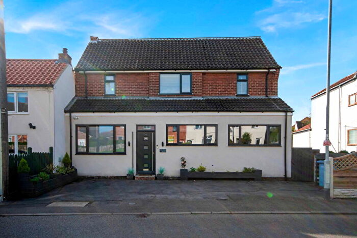 4 Bedroom Link Detached House For Sale In High Street, Retford, DN22