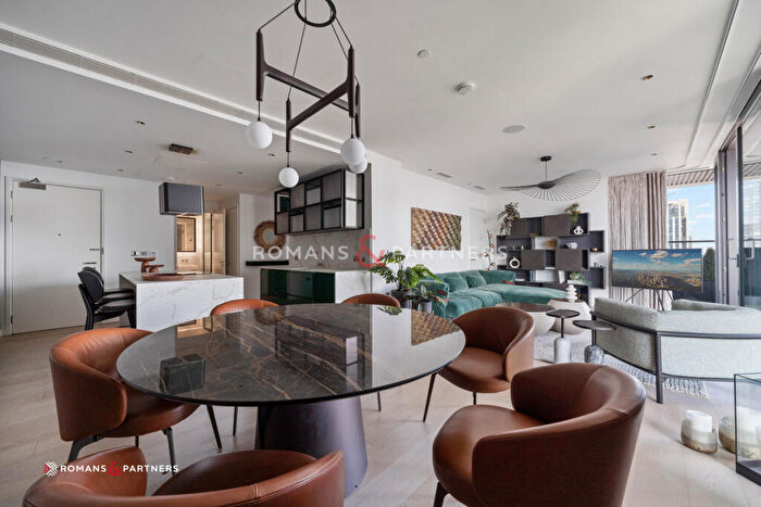 2 Bedroom Apartment For Sale In Hobart Building, Canary Wharf, E14