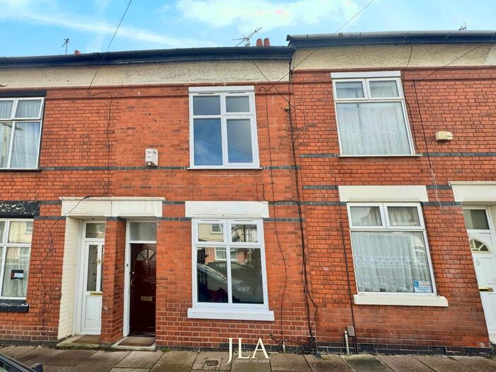 3 Bedroom Terraced House To Rent In Halsbury Street, Leicester, LE2