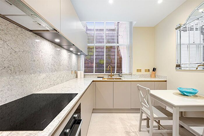 2 Bedroom Flat For Sale In Hans Road, Knightsbridge, SW3