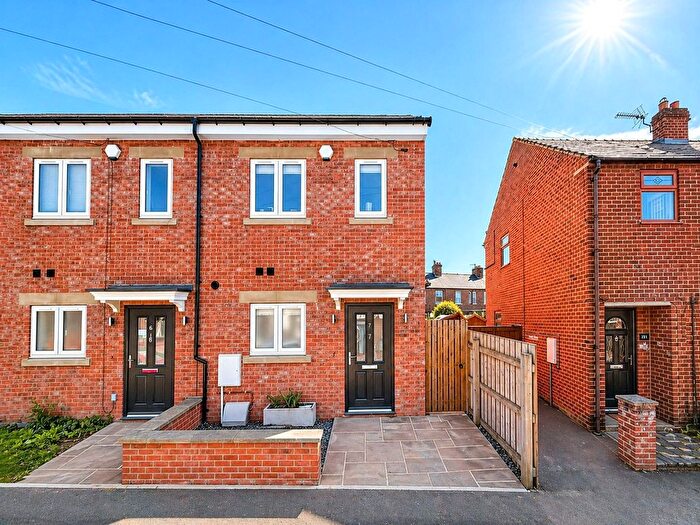 3 Bedroom End Of Terrace House For Sale In Springwell Lane, Northallerton, North Yorkshire, DL7
