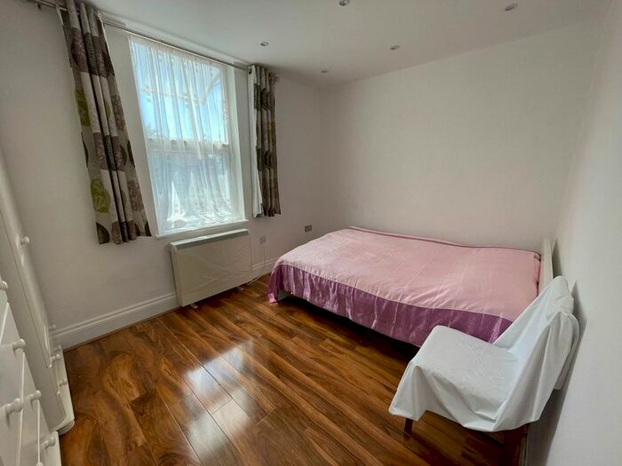 1 Bedroom Flat To Rent In Welldon Crescent, Harrow, HA1