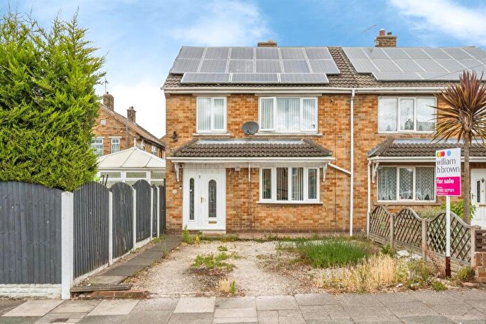 3 Bedroom Semi-Detached House For Sale In East View, Campsall, Doncaster, DN6