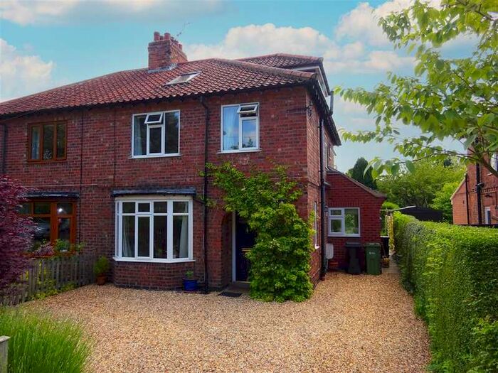 Houses for sale & to rent in YO23 2RH, Vernon Close, York