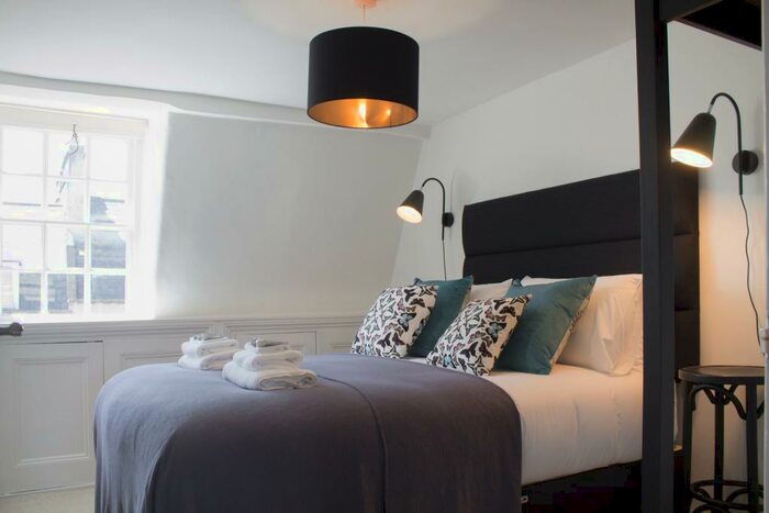 2 Bedroom Flat To Rent In Milsom Street Bath, BA1