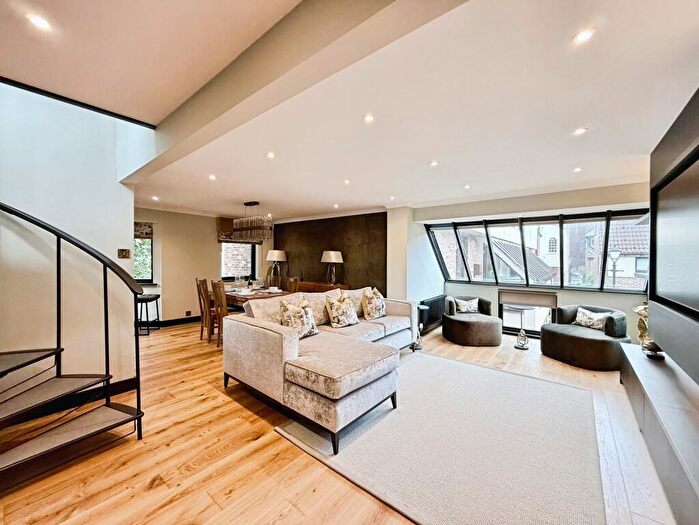 2 Bedroom Duplex To Rent In Peppercorn Court, Newcastle Upon Tyne, NE1