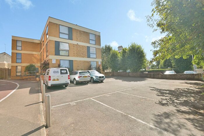 1 Bedroom Flat For Sale In Elwick Road, Ashford, TN23