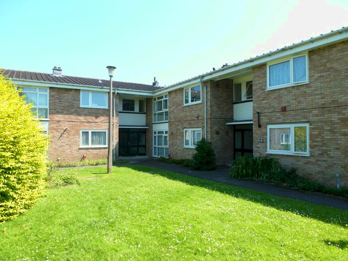 2 Bedroom Flat To Rent In New Street, Horsham RH13