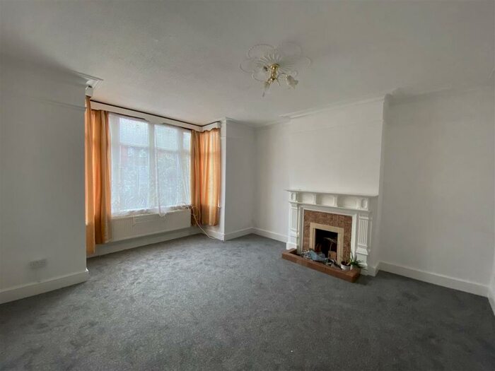1 Bedroom Flat To Rent In Campbell Road, Gravesend, DA11