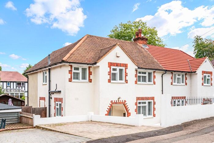 3 Bedroom Semi Detached House For Sale In Ashurst Road, Tadworth, KT20