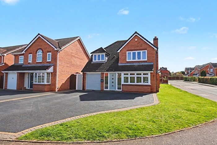 4 Bedroom Detached House For Sale In Emberton Way, Amington, B77