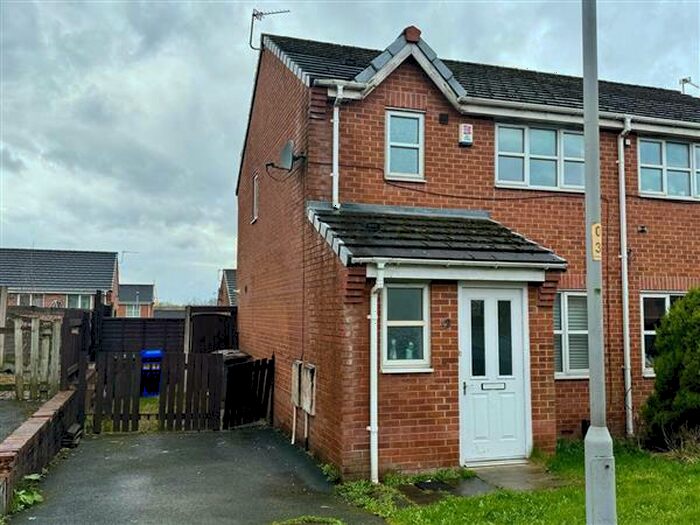 3 Bedroom Semi-Detached House To Rent In Porter Drive, Monsall, M40