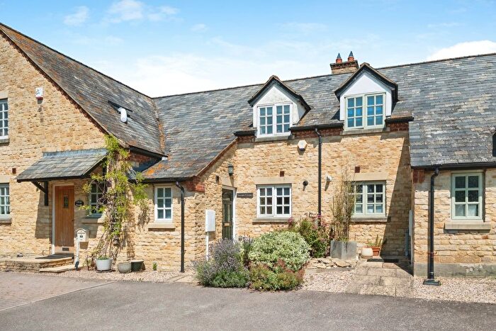2 Bedroom Cottage For Sale In Quarry Green Close, Wicken, Milton Keynes, Northamptonshire, MK19