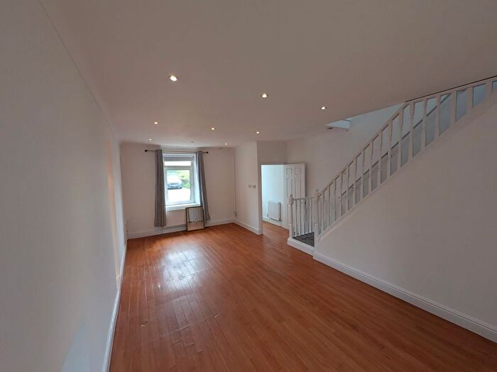 3 Bedroom Terraced House To Rent In Church Road, Swansea, SA7