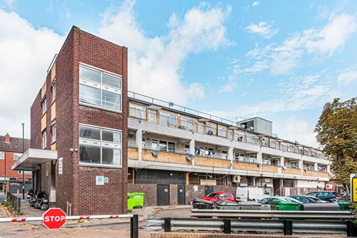 2 Bedroom Flat For Sale In London Road, Mitcham, CR4