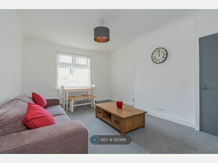 3 Bedroom Flat To Rent In Spittalfield Crescent, Inverkeithing, KY11