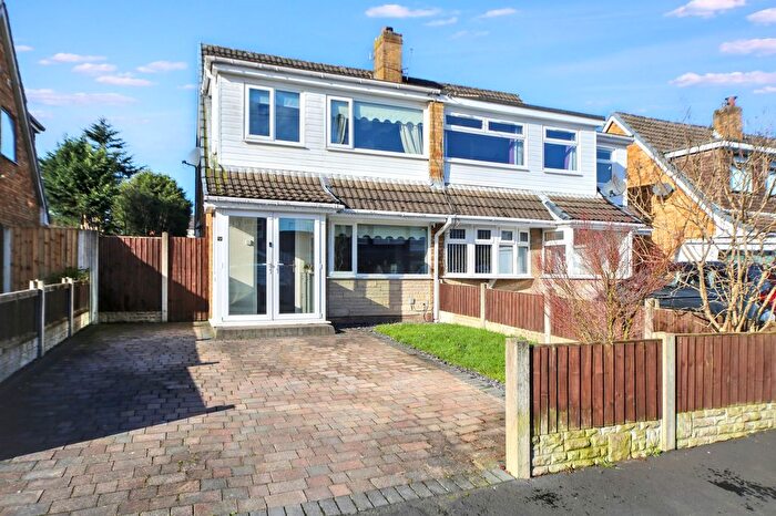 3 Bedroom Semi Detached House For Sale In Lichfield Grove, Ashton-In-Makerfield, WN4