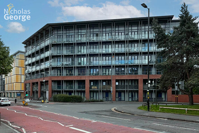 2 Bedroom Flat To Rent In Bath Row, City Centre, B15