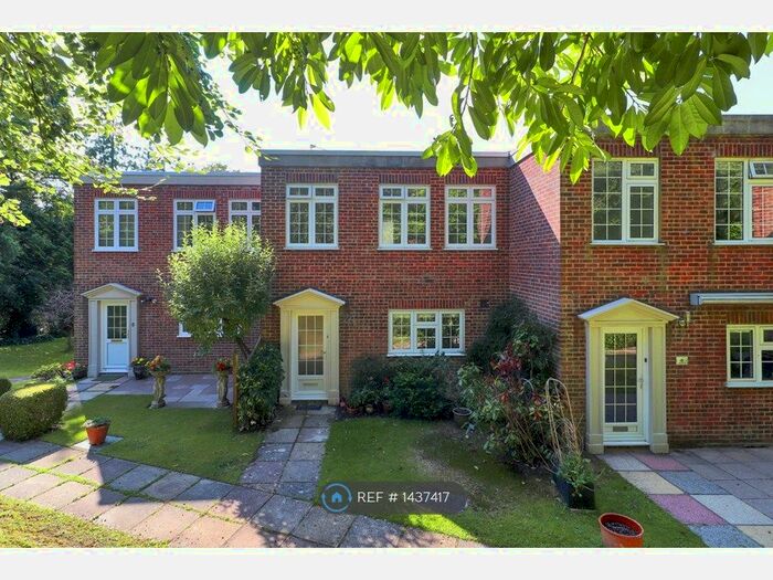 4 Bedroom Terraced House To Rent In Carlton Crescent, Tunbridge Wells, TN1