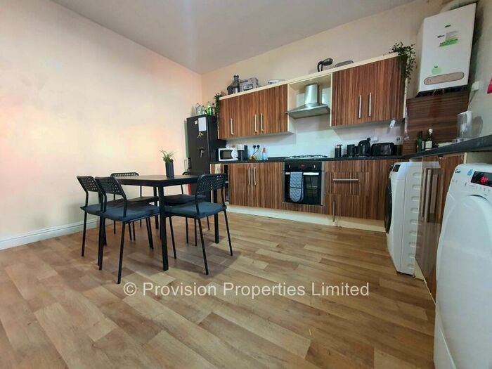 4 Bedroom Terraced House To Rent In Harold Mount, Hyde Park, Leeds, LS6