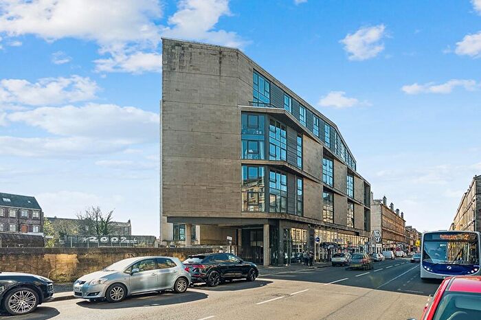 2 Bedroom Flat To Rent In Argyle Street, Flat -, Glasgow, G3