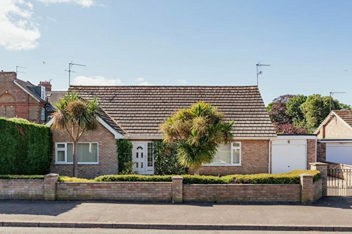 4 Bedroom Detached House For Sale In Spacious Detached Bungalow In Hunstanton, PE36