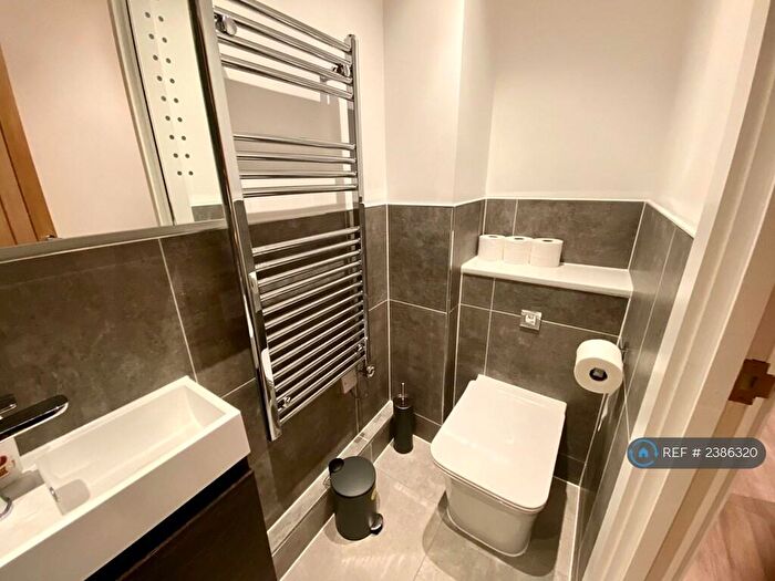 1 Bedroom Flat To Rent In Bellfield Road, High Wycombe, HP13