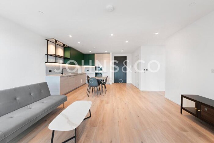 1 Bedroom Apartment To Rent In Bowline House, Heron Wharf, London, E14